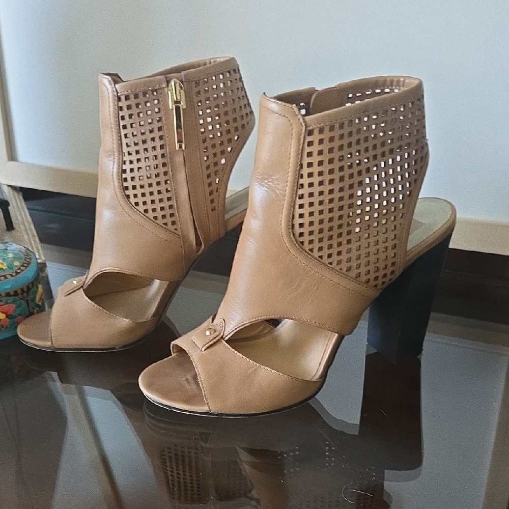 Dolce Vita Tan Cutout Heeled Sandals